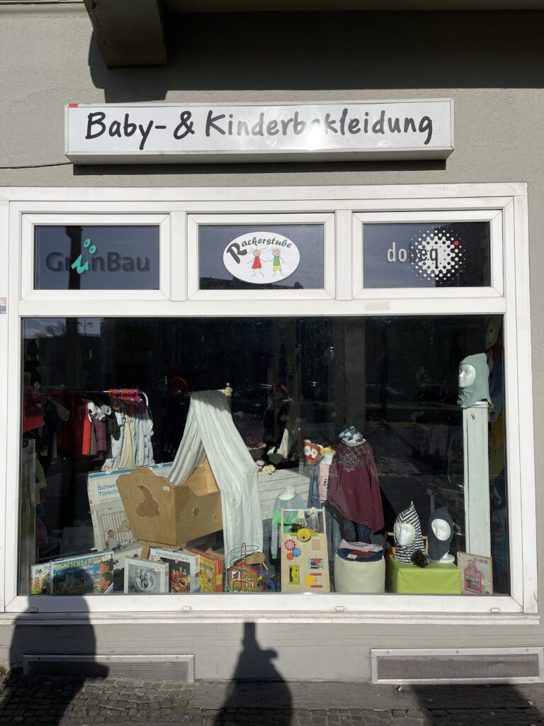 SECOND-HAND-SHOPS IN UND UM DORTMUND FÜR KINDER – NACHHALTIG UND CLEVER EINKAUFEN!