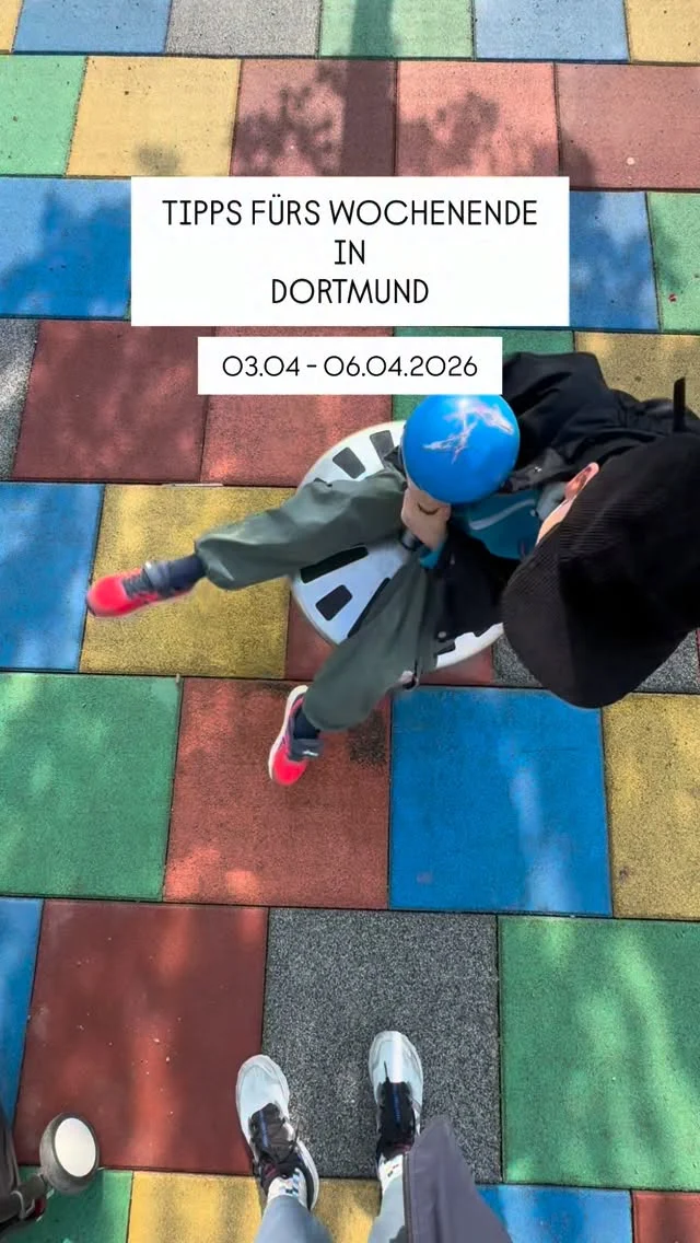 Ostern steht vor der Tür und bringt ein langes Wochenende voller besonderer Erlebnisse für Familien in Dortmund und Umgebung mit sich. Ob Ostereiersuche, kreative Ferienprogramme oder gemeinsame Ausflüge, überall gibt es etwas zu entdecken. 

Freitag, 03.04

* 12:00 Uhr Ein Planet vor unserer Zeit: Dinosaurier – das immersive Erlebnis, @phoenixdeslumieres 

Samstag, 04.04

* Ab 10:00 Uhr, DOstereiersuche 2026, ganz Dortmund sucht die DOstereier, @dortmund_erleben 
* 10:00 bis 17:00 Uhr, Osterferienprogramm zum Thema Feuer, @dasa_dortmund 
* 13:00 bis 17:00 Uhr, Osterferien Programm im Regenbogenhaus, Westfalenpark
* Ab 13:00 Uhr, Brettspieltag, @derunionsalon 
* 15:00 Uhr, Die Schatzsuche im Blaumeisental, @sweetsixteenkino 
* Osterfeuer in Wetter, @stadtmarketing_wetter 

Sonntag, 05.04

* Auch am 06.04, Emils Ostereiersuche auf Gut Königsmühle
* 10:00 bis 15:00 Uhr, Familienprogramm an Ostern, @zechezollerndortmund 
* 12:00 bis 17:00 Uhr, Familiensonntag, @dortmunderu 
* 13:00 bis 17:00 Uhr, Ostersonntag Programm, @tierparkbochum 
* Hüpfburg und Stockbrot, @erlebniswelt_am_fredenbaum 
* 10:00 bis 15:00 Uhr, Ostereiersuche im Salzlager der @kokereihansa 

Montag, 06.04

🔥Informationen zu Osterfeuern in Dortmund findet ihr online auf https://www.dortmund.de/newsroom/nachrichten-dortmund.de/fuenfzehn-osterfeuer-duerfen-in-dortmund-leuchten.html

Hinweis: Bitte prüft alle Veranstaltungen direkt beim Anbieter – kurzfristige Änderungen sind möglich.

👉 Für mehr Tipps und Familieninspiration in Dortmund: @dortmundmitkind folgen!

#wochenendtipp
#dortmundmitkind
#familienzeit 
wochenendeindortmund