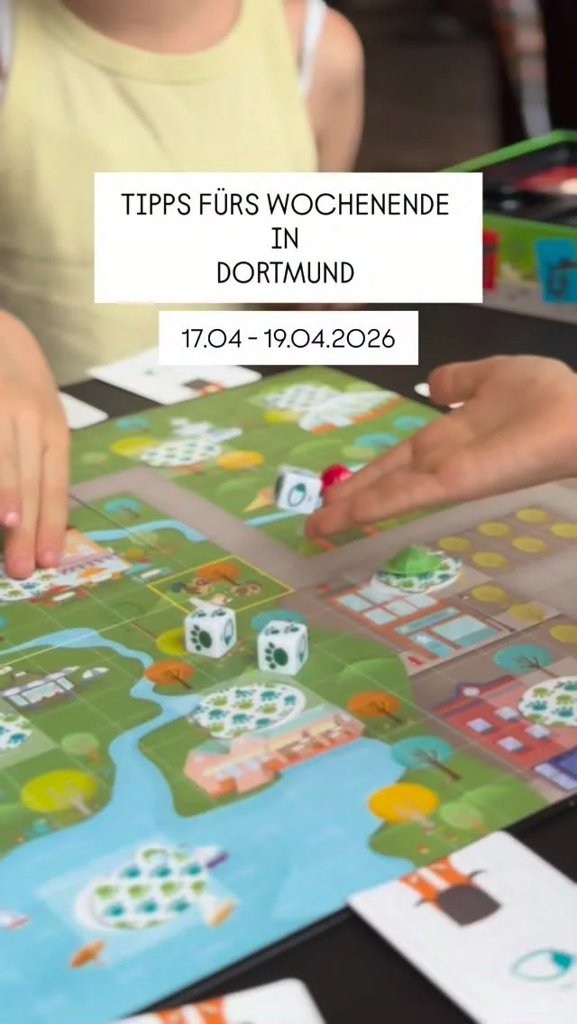 Der Frühling zeigt sich von seiner schönsten Seite und lädt zu einem abwechslungsreichen Wochenende in Dortmund ein. Auch diesmal gibt es wieder viele Veranstaltungen für Familien, von Flohmärkten über kreative Aktionen bis hin zu Theater und spannenden Mitmachangeboten. 

Freitag, 17.04

* 16:00 bis 16:45 Uhr, KinderUni, Auch Tiere können sprechen und kommunizieren, Hörsaal 2, Emil Figge Straße 50
* Hörder Frühling 2026

Samstag, 18.04

* 09:30 bis 15:00 Uhr, Frühjahrs und Sommerflohmarkt, HOKIDO e V, Emil Figge Straße 57, Einfahrt 11
* 10:00 bis 14:00 Uhr, Kinderflohmarkt, AWO Kita Von den Berken Straße 2, 44141
* 10:00 bis 14:00 Uhr, Trödelmarkt, TEK Dubliner Weg 8, Schüren
* 10:00 bis 14:00 Uhr, Schulranzen Party für die ganze Familie, Dortmunder Volksbank, Betenstraße 10, @tonton_schulranzen 
* 11:00 bis 18:00 Uhr, KA!SERliches Repair und Näh Café, Museum Ostwall im Dortmunder U
* 12:00 bis 20:00 Uhr, Mit dem Koffer um die Welt, Kunst, Handwerk und Workshops, @welthaus_dortmund 

Sonntag, 19.04

* 10:00 bis 15:00 Uhr, Flohmarkt im Lünen Süd, @stadt_luenen 
* 11:00 Uhr, Peterchens Mondfahrt, @theaterfletchbizzel 
* 11:15 bis 12:15 Uhr, Mitmach Märchen Morgen, @kindermuseum_adlerturm 
* unSICHTBAR verbunden, Im Boden, @mondo_mio_kindermuseum 
* 15:00 Uhr, Jazzy Chaos im Regenwald, @sweetsixteenkino 

🚨Hinweis: Bitte prüft alle Veranstaltungen direkt beim Anbieter – kurzfristige Änderungen sind möglich.

👉 Für mehr Tipps und Familieninspiration in Dortmund: @dortmundmitkind folgen!

#wochenendtipp
#dortmundmitkind
* #familienzeit 
* wochenendeindortmund